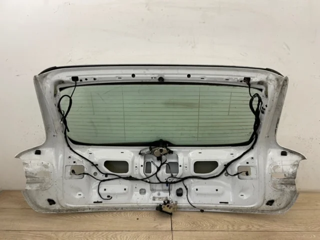 Крышка багажника для Audi Q7 4L 2005-2015 на фотографиях