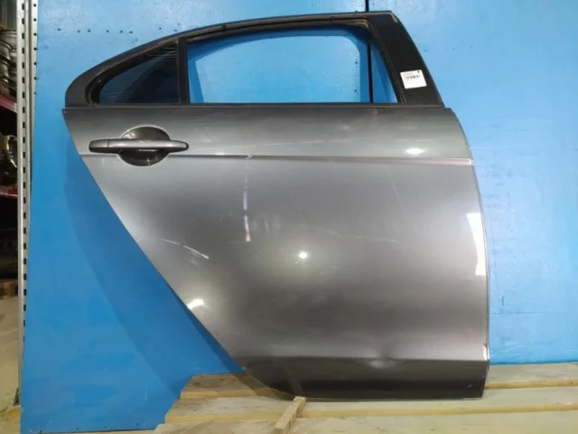 Дверь задняя правая для Mitsubishi Lancer 9 Седан CS 2003-2010 на фотографиях