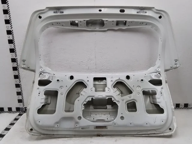 Дверь багажника для Kia Carnival 4 KA4 2020+ на фотографиях