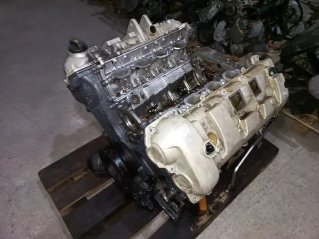 Двигатель без навесного для Porsche Cayenne 958 2010-2014 на фотографиях
