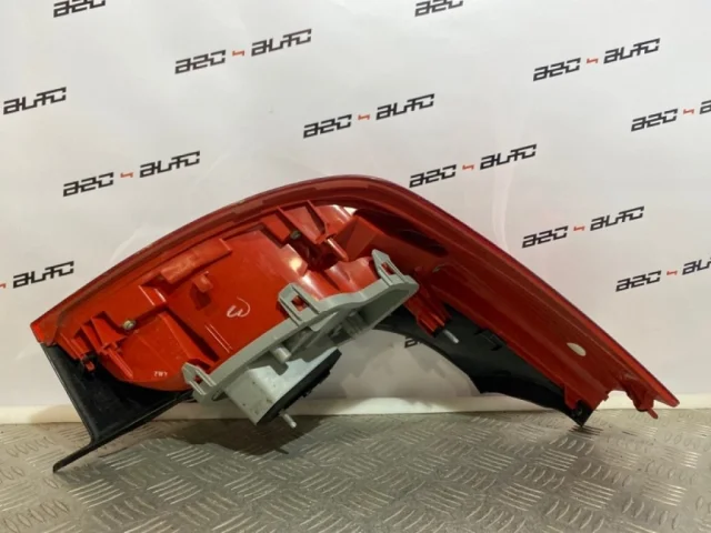 Фонарь правый для Peugeot 508 Седан 2011-2018 на фотографиях