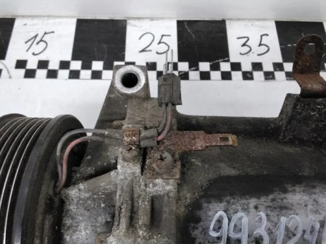 Компрессор кондиционера для Renault Duster HS 2010-2015 на фотографиях