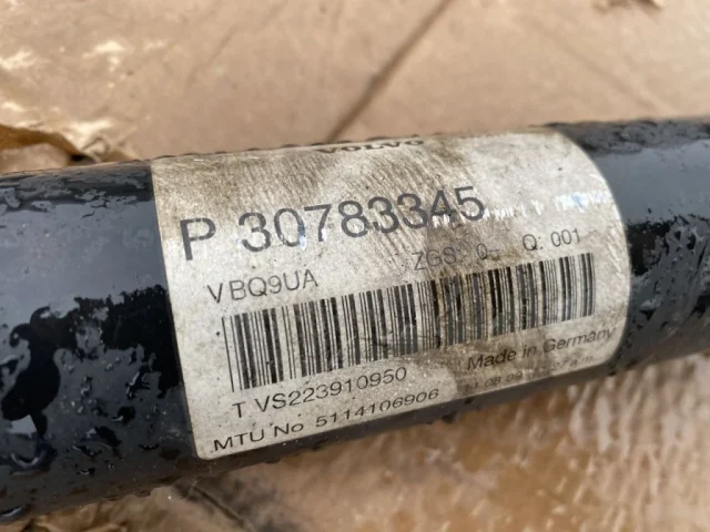 Карданный вал задний для Volvo XC90 I C 2002-2014 на фотографиях