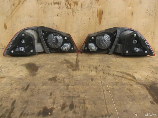 Фонарь левый для Honda Civic FA 2005-2010 седан на фотографиях