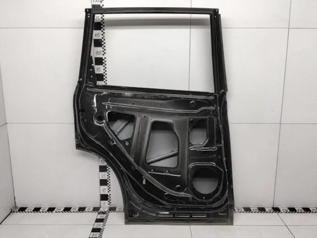 Дверь задняя левая для Subaru Forester SK 2019+ на фотографиях