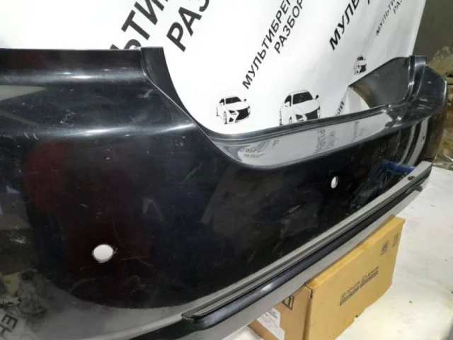 Бампер задний для Toyota Corolla E120/E130 Хэтчбек 2001-2007 на фотографиях