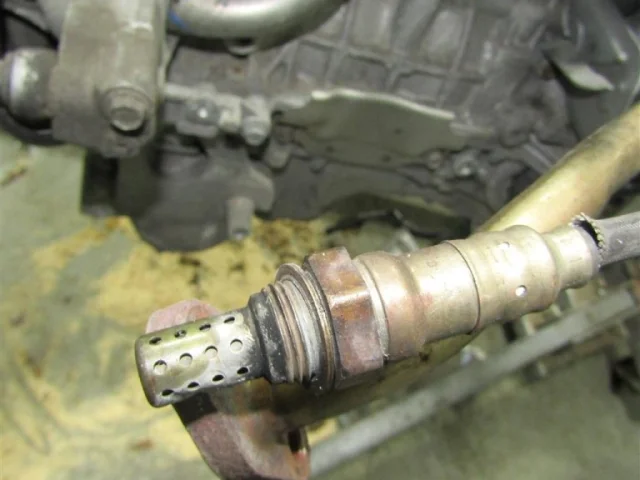 Лямбда-зонд (верхний) для Honda Civic FA 2005-2010 седан на фотографиях