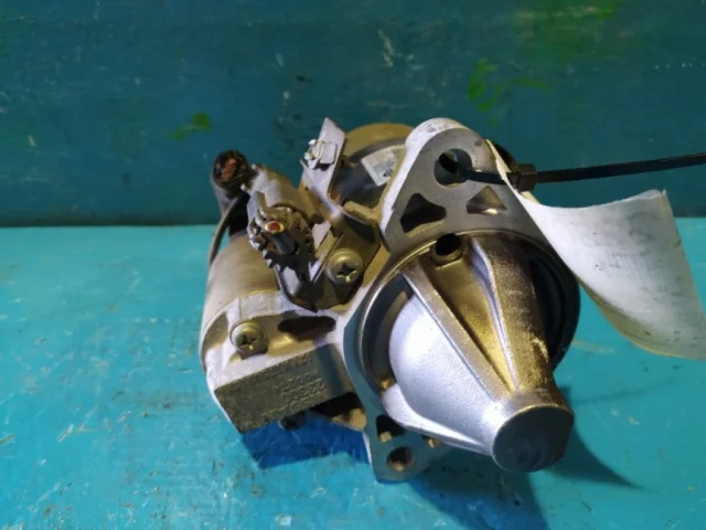 Стартер для Nissan Primera P12 Седан 2002-2008 на фотографиях