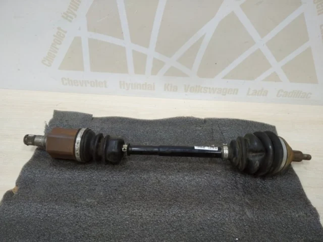 Привод передний левый для Volkswagen Polo V Седан (6R) 2009-2015 на фотографиях