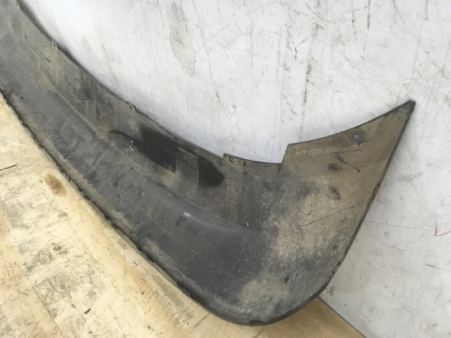 Накладка переднего бампера для Skoda Rapid I rest NH3 2017-2020 на фотографиях