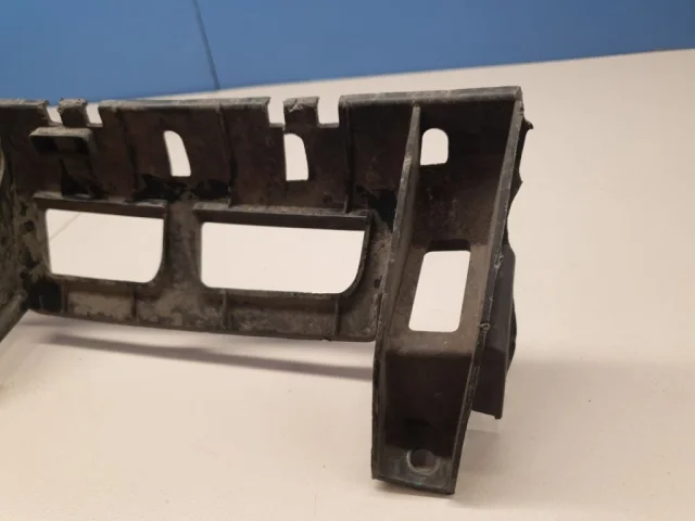 Кожух замка капота для Hyundai Solaris 1 рестайлинг 2014-2017 Хэтчбек на фотографиях