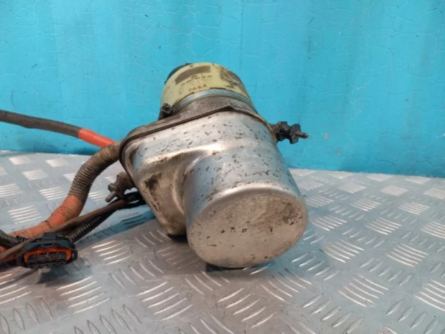 Насос ГУР для Opel Astra H Седан 2004-2014 на фотографиях