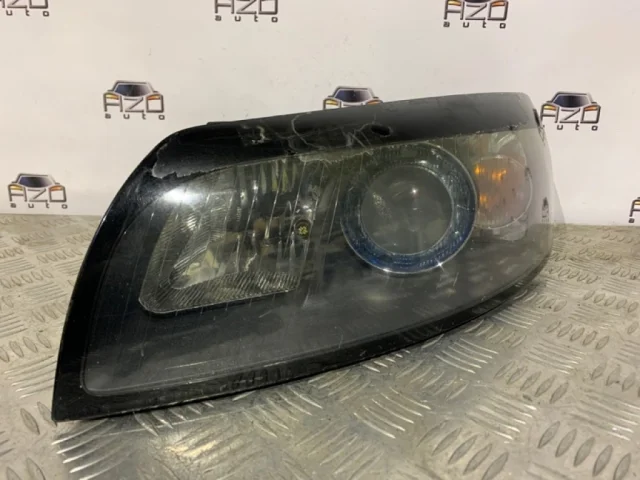 Фара правая для Volvo C30 MK 2006-2013 на фотографиях