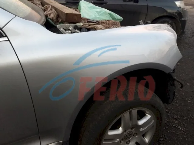 Крыло правое для Volkswagen Touareg I (7L) 2002-2010 на фотографиях