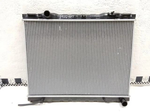 Радиатор охлаждения ДВС для Kia Sorento 1 BL 2002-2009 на фотографиях