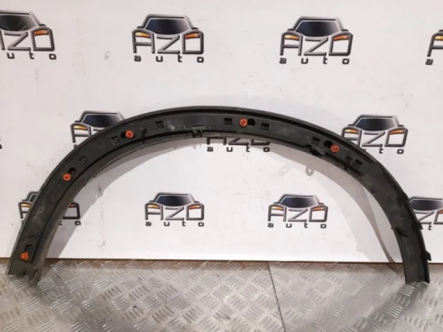 Расширитель арок передний левый для Volvo C30 MK 2006-2013 на фотографиях