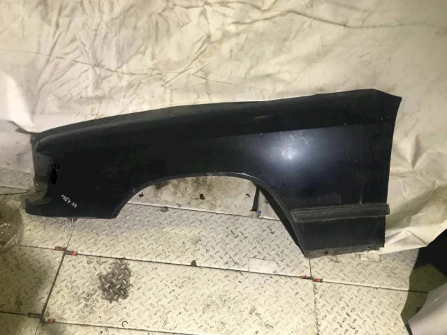 Крыло левое для Mercedes-Benz E class W124 1984-1996 на фотографиях