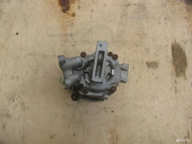 Компрессор кондиционера для Nissan Tiida C11 JDM Хэтчбек 2004-2012 на фотографиях