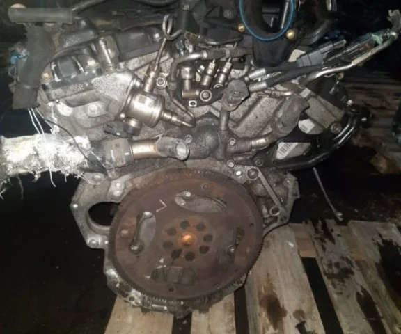 Двигатель без навесного для Cadillac CTS 2 2008-2014 на фотографиях