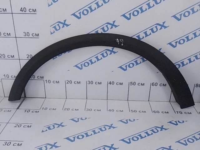 Расширитель арок передний левый для Volvo C30 MK 2006-2013 на фотографиях