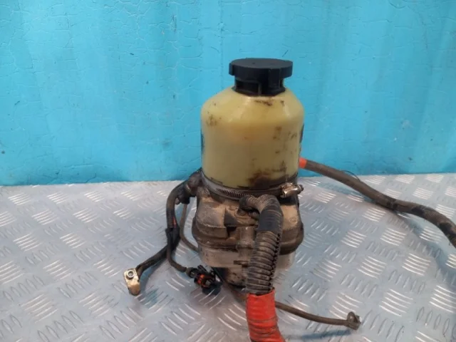 Насос ГУР для Opel Astra H Седан 2004-2014 на фотографиях