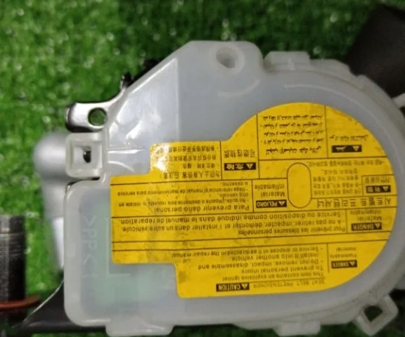 Ремень безопасности передний левый для Kia Rio 3 на фотографиях