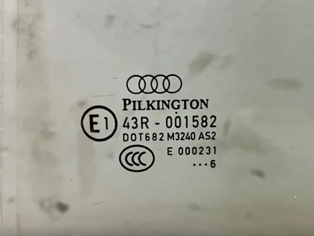 Стекло двери заднее левое для Audi Q7 4L 2005-2015 на фотографиях