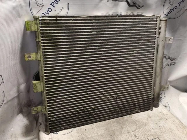 Радиатор кондиционера для Jaguar XF X250 2008-2016 на фотографиях