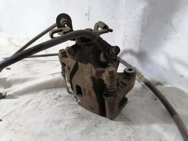 Суппорт задний левый для Mazda CX 5 KF 2017 на фотографиях