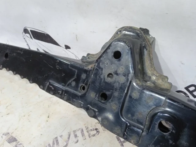 Подрамник двигателя для Toyota Corolla E140/E150 Седан 2006-2013 на фотографиях