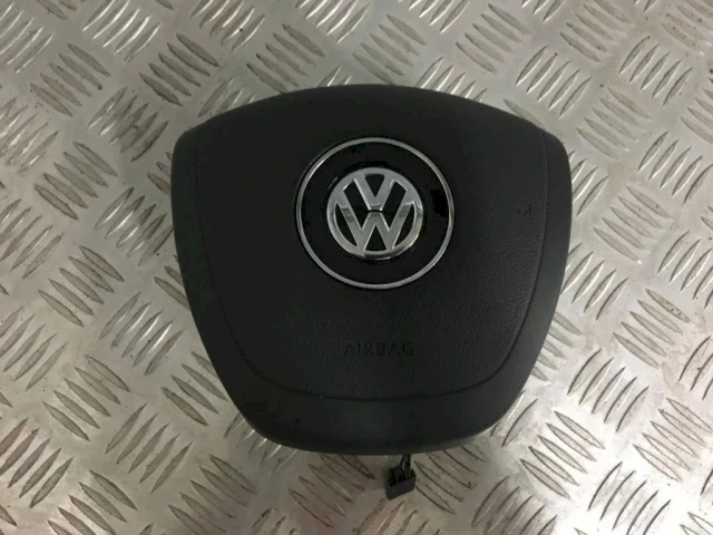Подушка безопасности водителя для Volkswagen Touareg II (7P5) Rest 2014-2018 на фотографиях