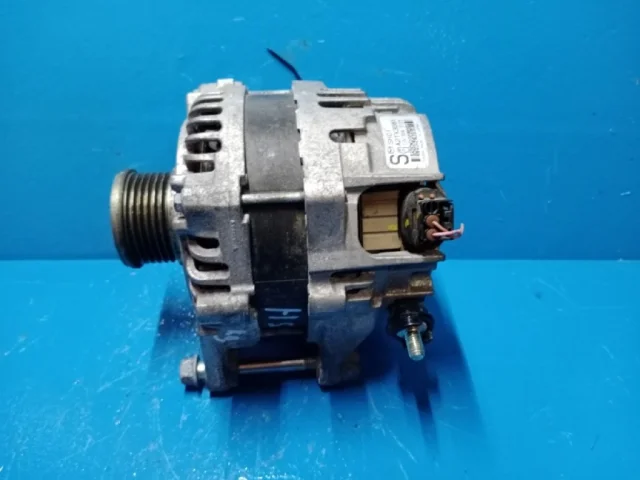 Генератор для Mazda CX 5 KE 2011-2017 на фотографиях