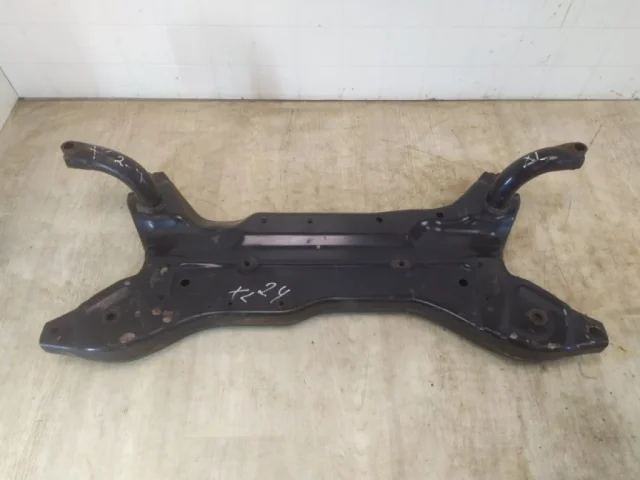 Подрамник двигателя для Mitsubishi Outlander II CW0W 2005-2012 на фотографиях