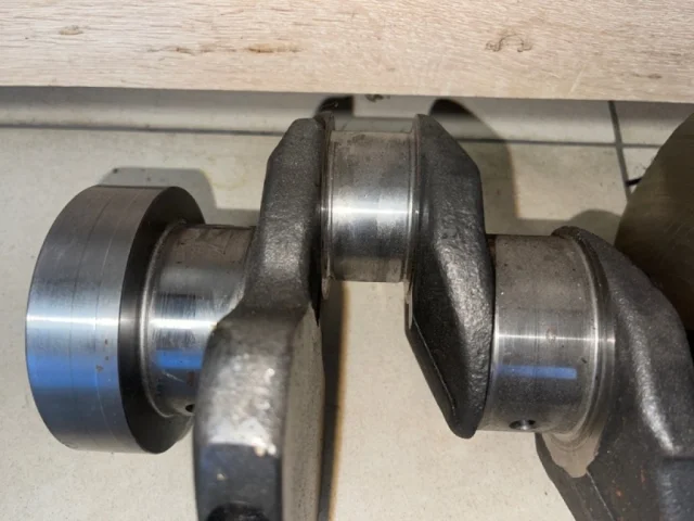 Коленвал для Mitsubishi Pajero Sport KH0 2008-2013 на фотографиях