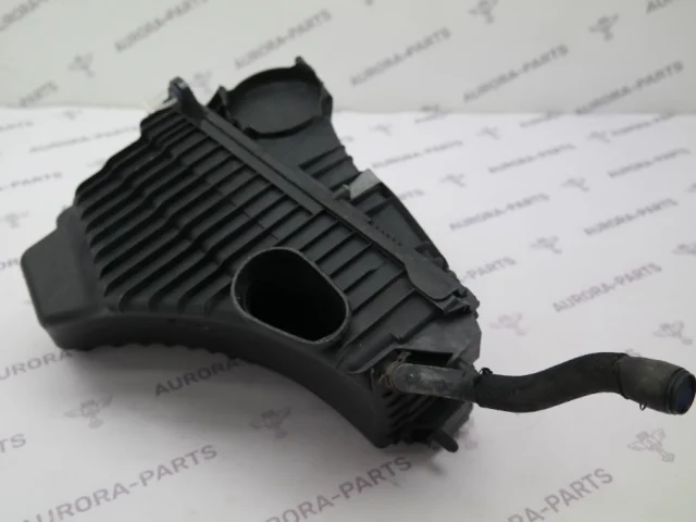 Корпус воздушного фильтра для Audi Q7 4L 2005-2015 на фотографиях