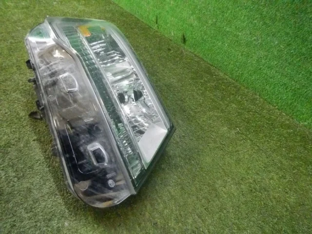 Фара правая для Ford Explorer U502 rest 2014-2019 на фотографиях