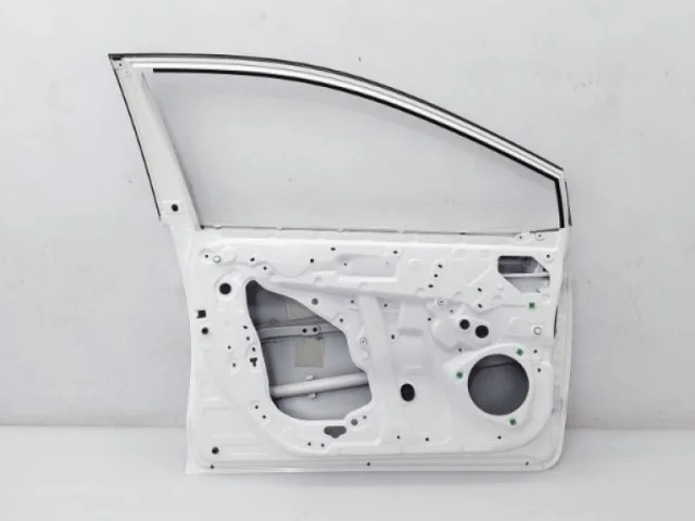 Дверь передняя левая для Toyota Corolla E210 Седан (RU) 2019+ на фотографиях