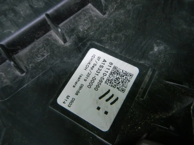 Фара ксенон левая для Toyota Alphard H30 2015+ на фотографиях