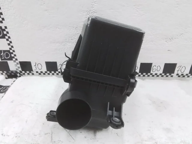 Корпус воздушного фильтра для Hyundai Creta 1 GS 2016-2021 на фотографиях