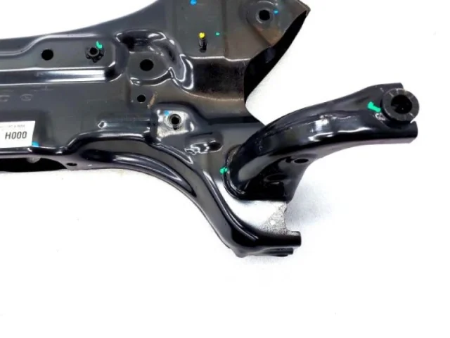 Подрамник двигателя для Hyundai Solaris 2 (2017-2022) на фотографиях