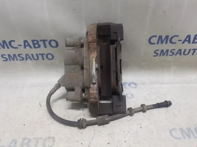 Тормозной цилиндр передний левый для Volvo XC90 I C 2002-2014 на фотографиях