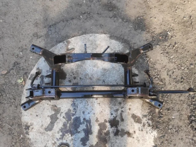 Задний подрамник для Mitsubishi ASX I rest 1 (2013-2016) на фотографиях