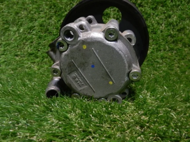 Насос ГУР для Nissan Almera G15 2012-2019 на фотографиях