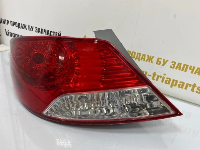 Фонарь левый для Hyundai Solaris 1 RB (2011-2013) на фотографиях