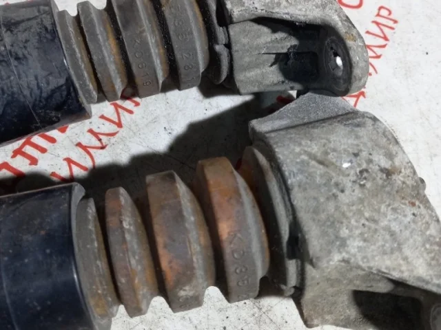 Амортизатор задний левый для Mazda CX 5 KE 2011-2017 на фотографиях