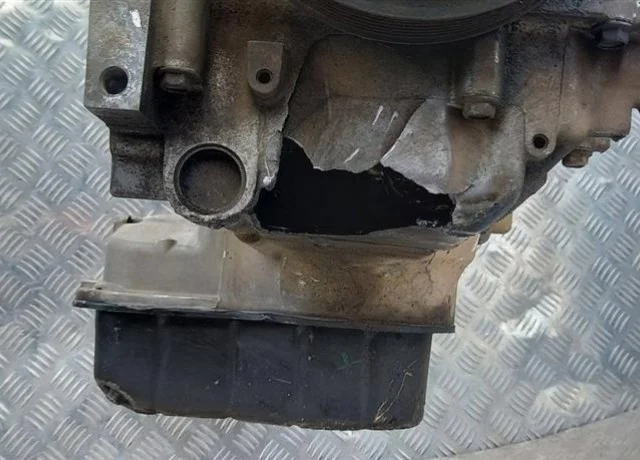 Двигатель для Nissan Navara D40 rest 2010-2015 на фотографиях