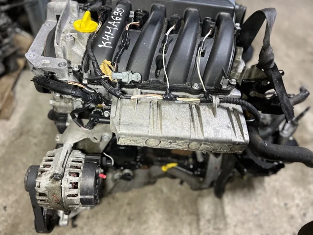 Двигатель для Renault Logan 2007-2012 (Универсал KS) на фотографиях