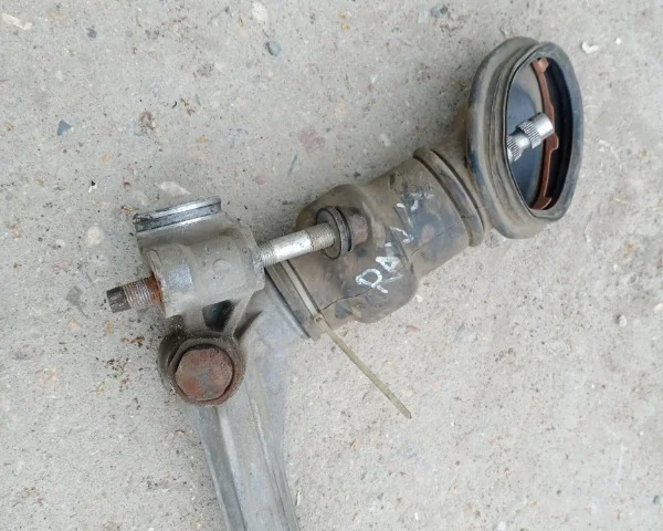 Рулевая рейка для Toyota RAV4 XA30 2005-2012 на фотографиях