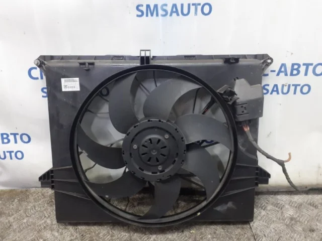 Вентилятор радиатора охлаждения ДВС для Mercedes-Benz M class W164 2005-2011 на фотографиях