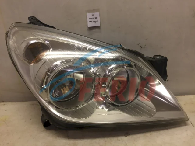 Фара правая для Opel Astra H Седан 2004-2014 на фотографиях